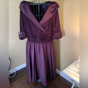 Jessica Howard
Plus Size 3/4 Sleeve Surplice V-Neck Ruched Dress
